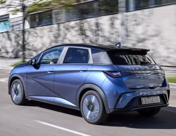 BYD Dolphin [EU-spec] '2023–pr.