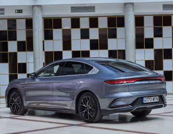 BYD Han EV [EU-spec] '2022–pr.