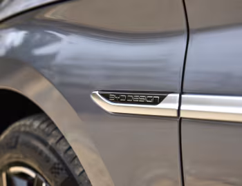 BYD Han EV [EU-spec] '2022–pr.
