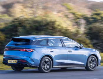 BYD Seal 6 DM-i Touring [UK-spec] '2025–pr.