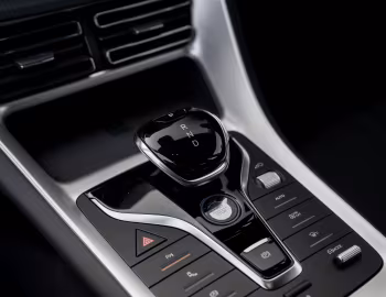 Interior BYD Sealion 5 DM-i [UK-spec] (SA2) '2026