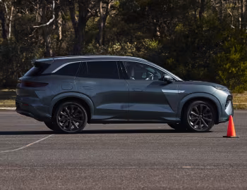 BYD Sealion 8 [Australia] '2025–pr.