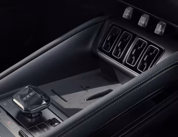 Interior BYD Song L '2023–pr.