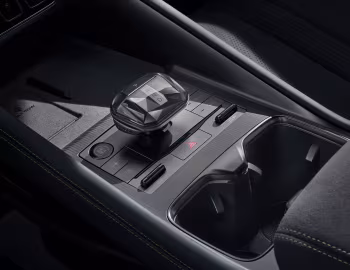 Interior BYD Song L '2023–pr.
