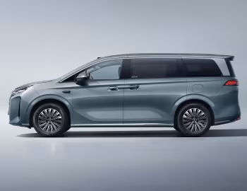 BYD Xia '2024–pr.
