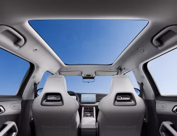 Interior BYD Yuan UP '2024–pr.