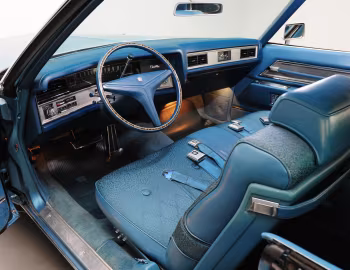 Interior 1971 Cadillac Coupe de Ville (68347J)