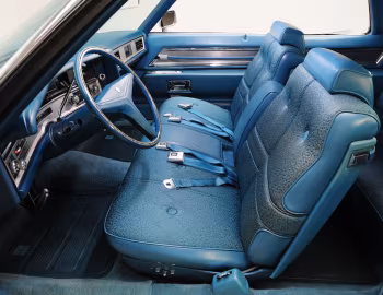 Interior 1971 Cadillac Coupe de Ville (68347J)