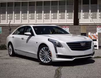 2017–18 Cadillac CT6 Plug-In Hybrid [North America] '2016–18