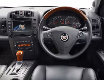 Panel frontal Cadillac CTS [UK-spec] '2005–07