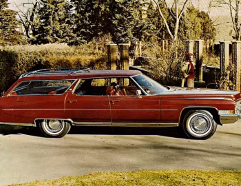 1972 Cadillac DeVille 9-passenger Station Wagon by WISCO