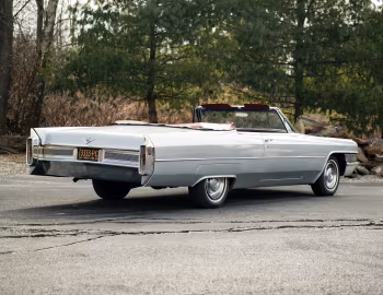 1965 Cadillac DeVille Convertible (65-683 68367-F)