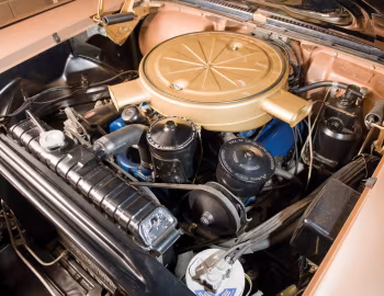 Bajo el capó 1958 Cadillac Eldorado Biarritz (6267SX)