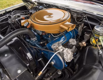 Bajo el capó 1960 Cadillac Eldorado Biarritz (6467Е)