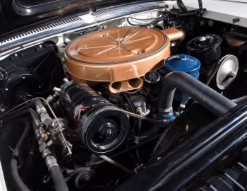 Bajo el capó 1958 Cadillac Eldorado Biarritz (6267SX)