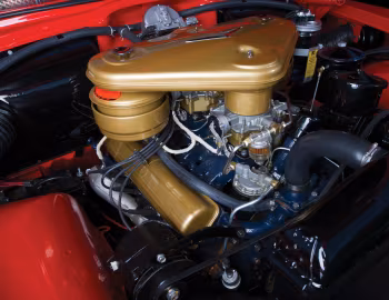 Bajo el capó 1956 Cadillac Eldorado Biarritz (6267)
