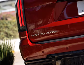 2025–pr. Cadillac Escalade-V ESV [Mexico] '2024–pr.