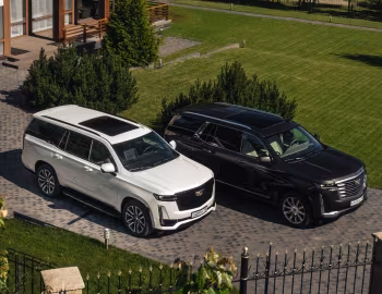 2021–pr. Cadillac Escalade '2020–pr.