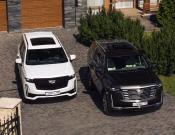 2021–pr. Cadillac Escalade '2020–pr.