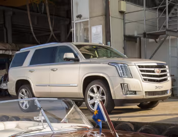Cadillac Escalade [EU-spec] (GMTK2XL) '2015–20