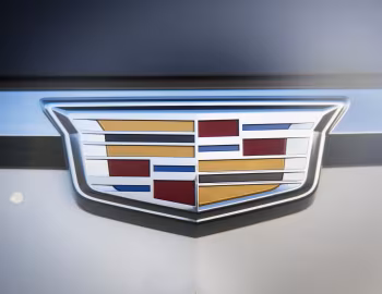 Logotipo Cadillac Escalade [EU-spec] (GMTK2XL) '2015–20