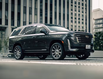 Cadillac Escalade 600 Platinum Luxury [Japan] '2021–25