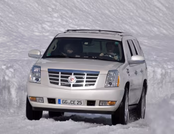 Cadillac Escalade Hybrid [EU-spec] '2009–14