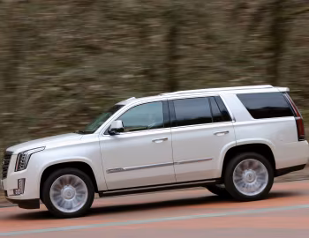 Cadillac Escalade Platinum [Japan] (GMTK2XL) '2015–20