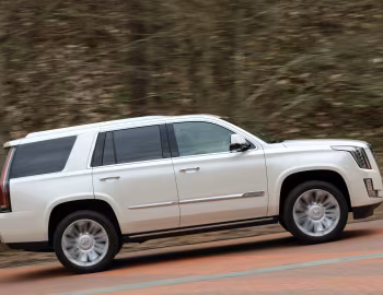 Cadillac Escalade Platinum [Japan] (GMTK2XL) '2015–20