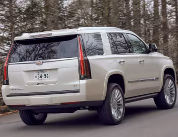 Cadillac Escalade Platinum [Japan] (GMTK2XL) '2015–20