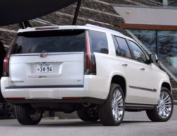Cadillac Escalade Platinum [Japan] (GMTK2XL) '2015–20