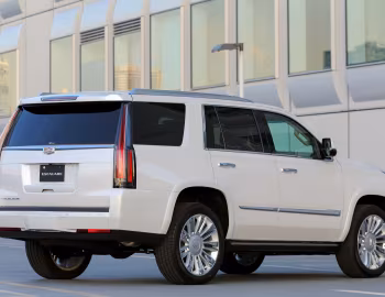 Cadillac Escalade Platinum [Japan] (GMTK2XL) '2015–20
