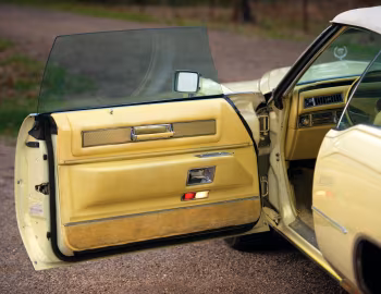 Interior 1975 Cadillac Fleetwood Eldorado Convertible (L67/E)