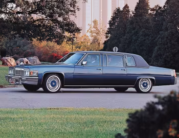 1977 Cadillac Fleetwood Limousine (6D F23)