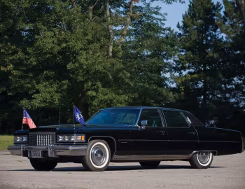 1976 Cadillac Fleetwood Sixty Special Brougham (B69)