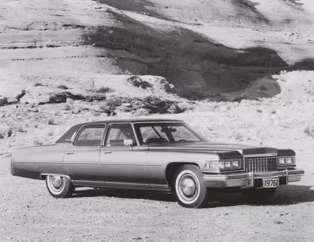 1976 Cadillac Fleetwood Sixty Special Brougham d'Elegance (B69)