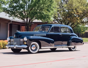 1941 Cadillac Fleetwood Sixty Special Sedan (6019S)