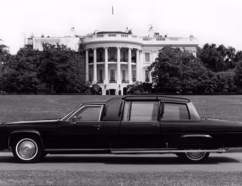 1989 Cadillac Fleetwood Brougham Hess & Eisenhardt Chase car (6D)