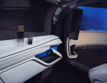 Interior Cadillac InnerSpace Autonomous Concept '01.2022