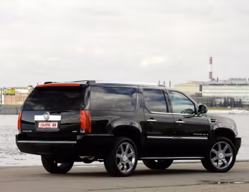Лаура Cadillac Escalade ESV '2009–14