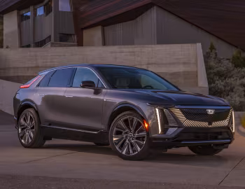 2023–pr. Cadillac Lyriq Luxury [North America] '03.2022–pr.