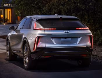 2023–pr. Cadillac Lyriq Luxury [North America] '03.2022–pr.