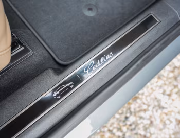Cadillac Lyriq Luxury [EU-spec] '2023–pr.