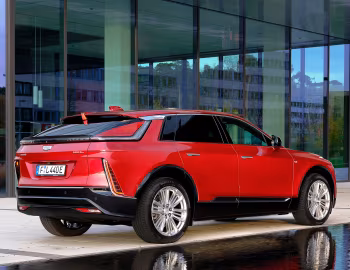 Cadillac Lyriq Luxury [EU-spec] '2023–pr.