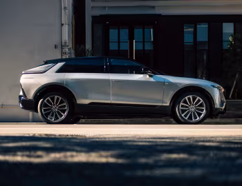 Cadillac Lyriq Sport [Japan] '2025–pr.