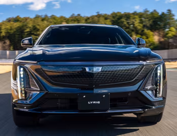 Cadillac Lyriq Sport [Japan] '2025–pr.