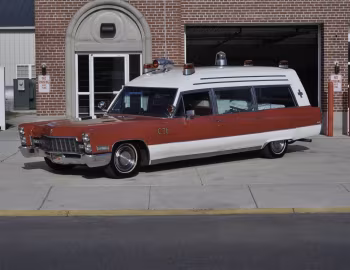 1968 Miller-Meteor Classic 48 Ambulance (68-698 69890-Z)
