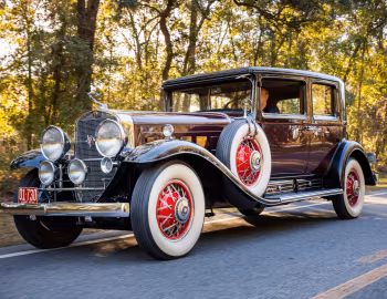 1930 Cadillac V16 452 Club Sedan by Fleetwood (4361-S)