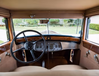Panel frontal 1930 Cadillac V16 452 Club Sedan by Fleetwood (4361-S)