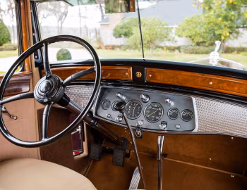 Panel frontal 1930 Cadillac V16 452 Club Sedan by Fleetwood (4361-S)